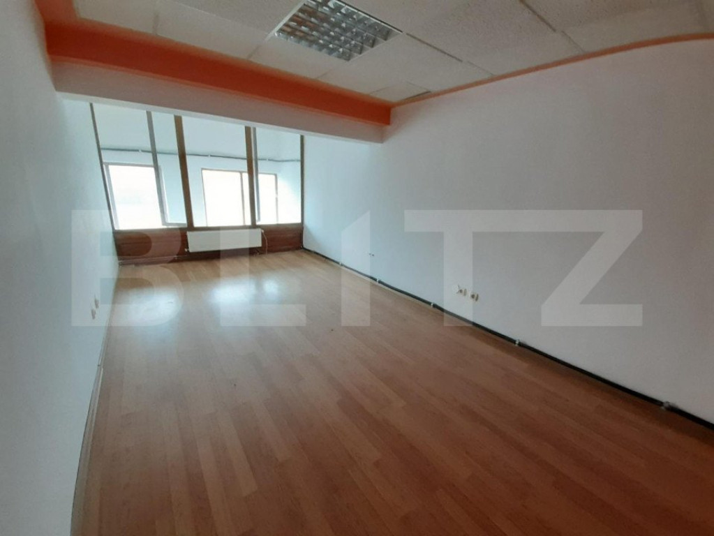 Spatiu birouri, 3 camere, 50 mp, zona Turnisor