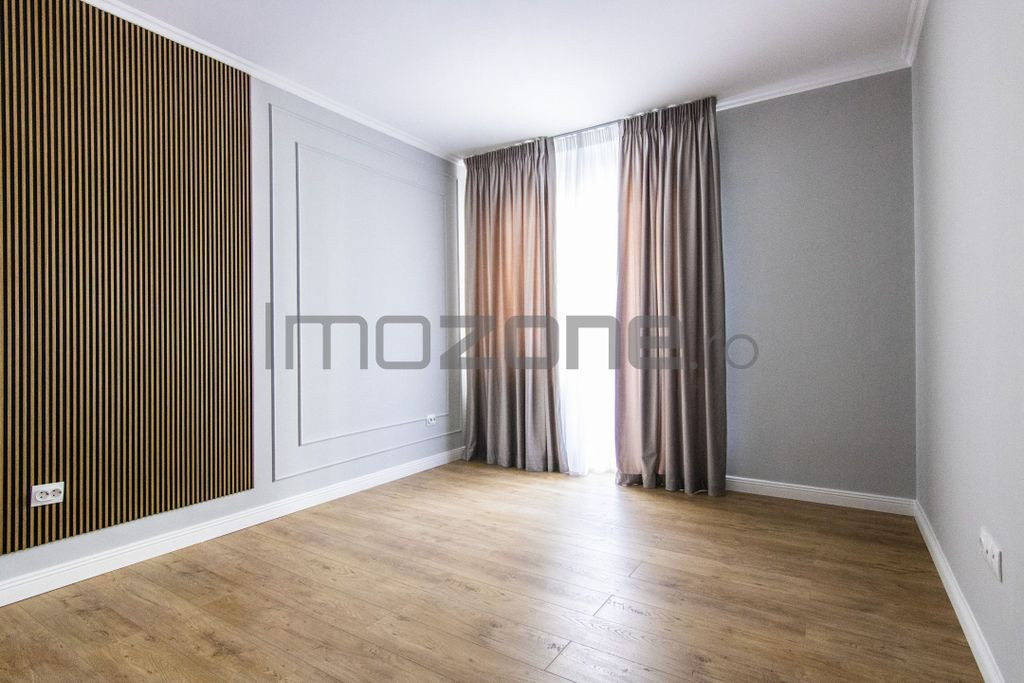 Apartament Spatios | 3 Camere | 2 Bai | 2 Balcoane | la 5...