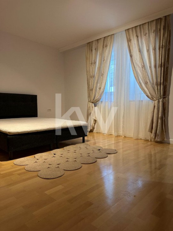 Apartament 3 camere cu gradina generoasa ,Ultracentral