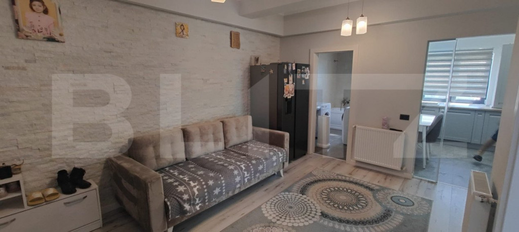 Apartament, 3 camere, 57 mp, etaj intermediar, parcare in Ap