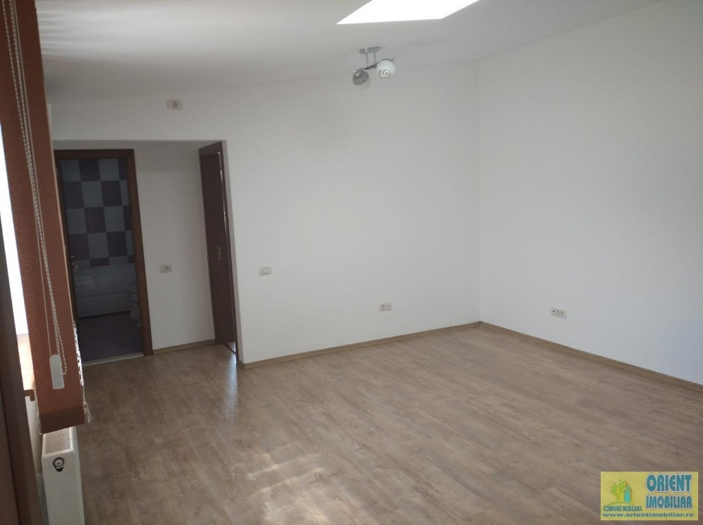 Coiciu, apartament 3 camere, nemobilat, etaj 1, inchirieri Constanta,