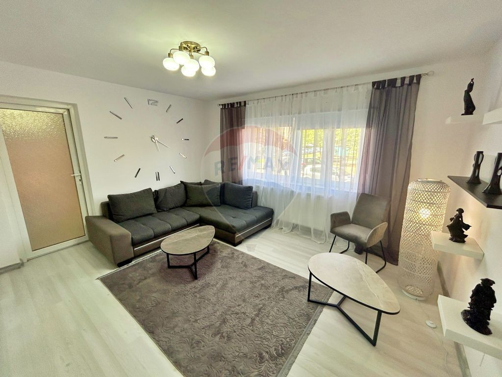 Apartament de închiriat în Micalaca, zona parcului “R...