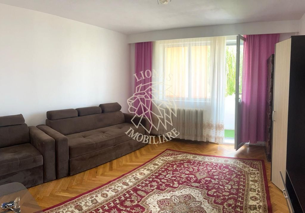 Apartament decomandat 3 camere 65 mp+balcon 7 mp-etaj 2-Z...