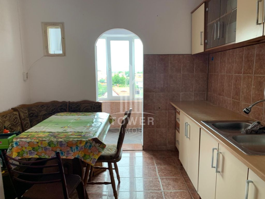 Apartament 2 camere, decomandat-zona Terezian