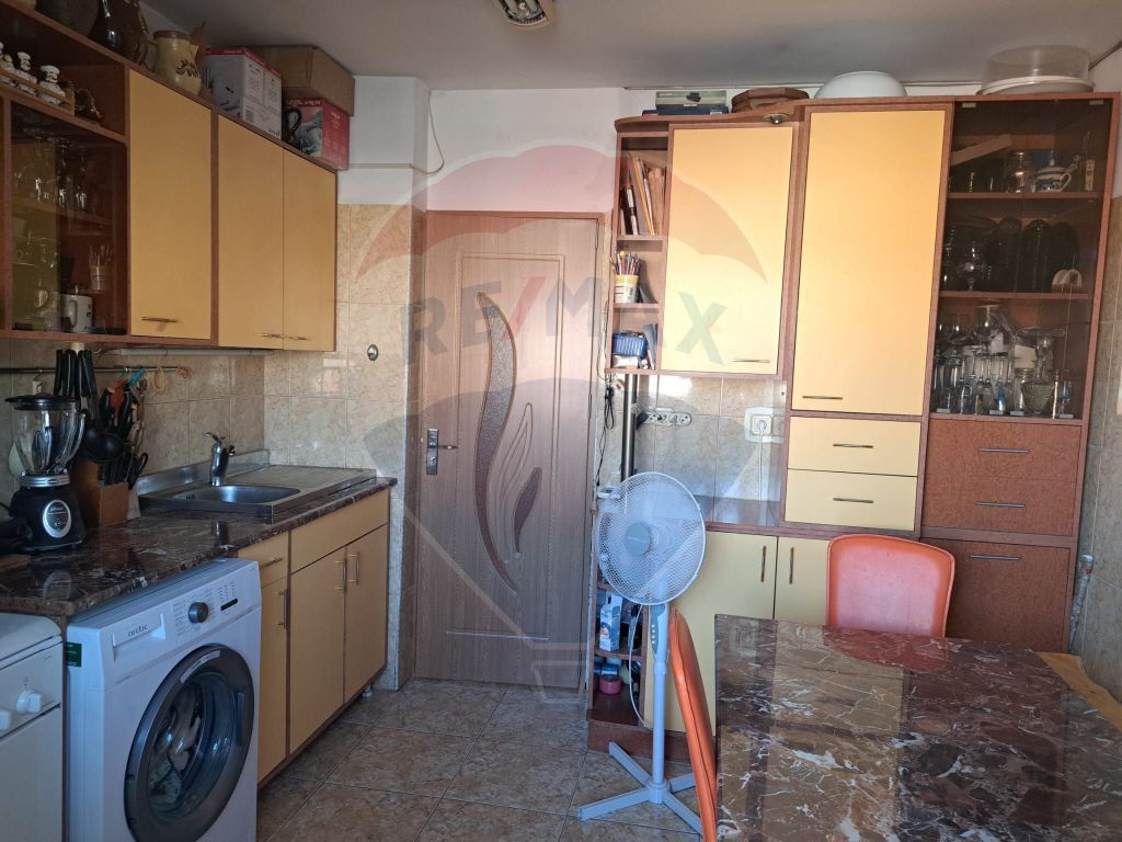 Apartament Teiul Doamnei 2 camere 1986