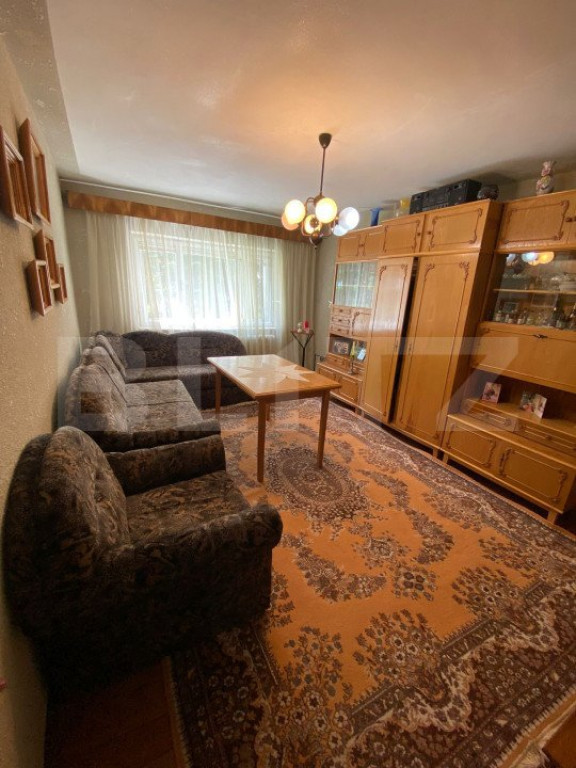 Apartament 3 camere, 60 mp, parter, zona Obcini