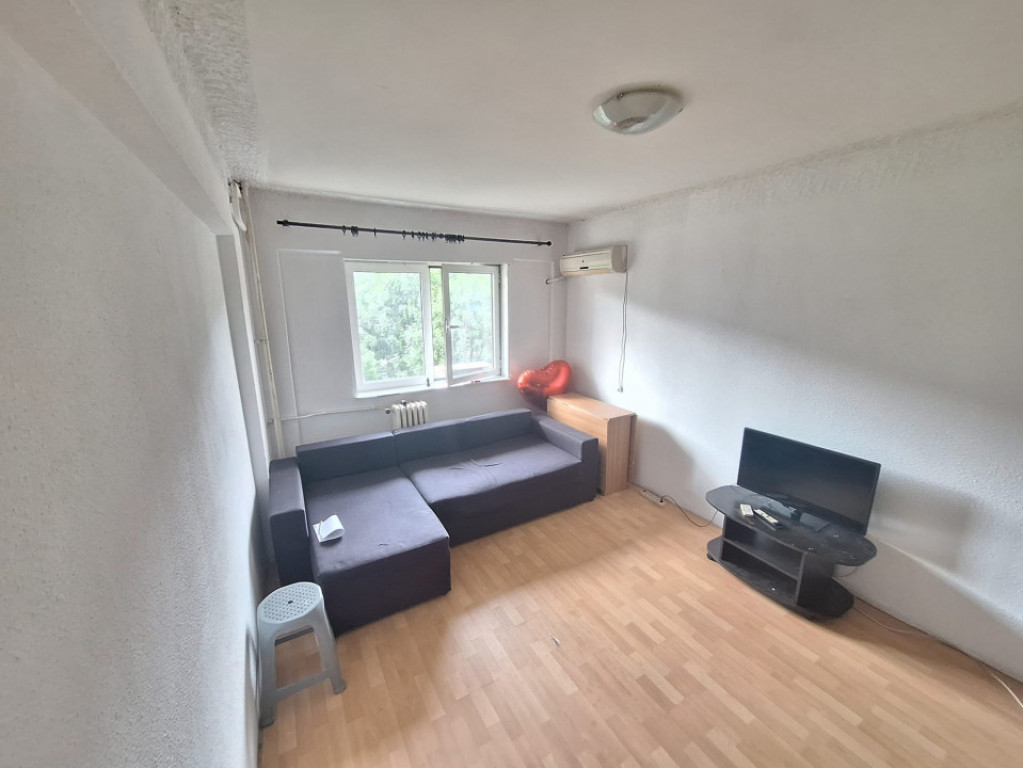 Apartament 3 camere Sos. Giurgiului Ghimpati