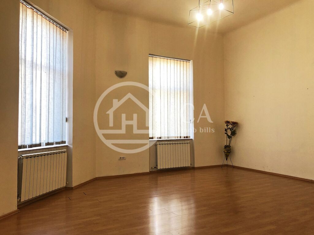 Apartament cu 3 camere de inchiriat in zona Ultracentrala,