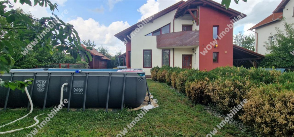 Casa individuala cu 5 camere si 540 mp de teren de in Selim