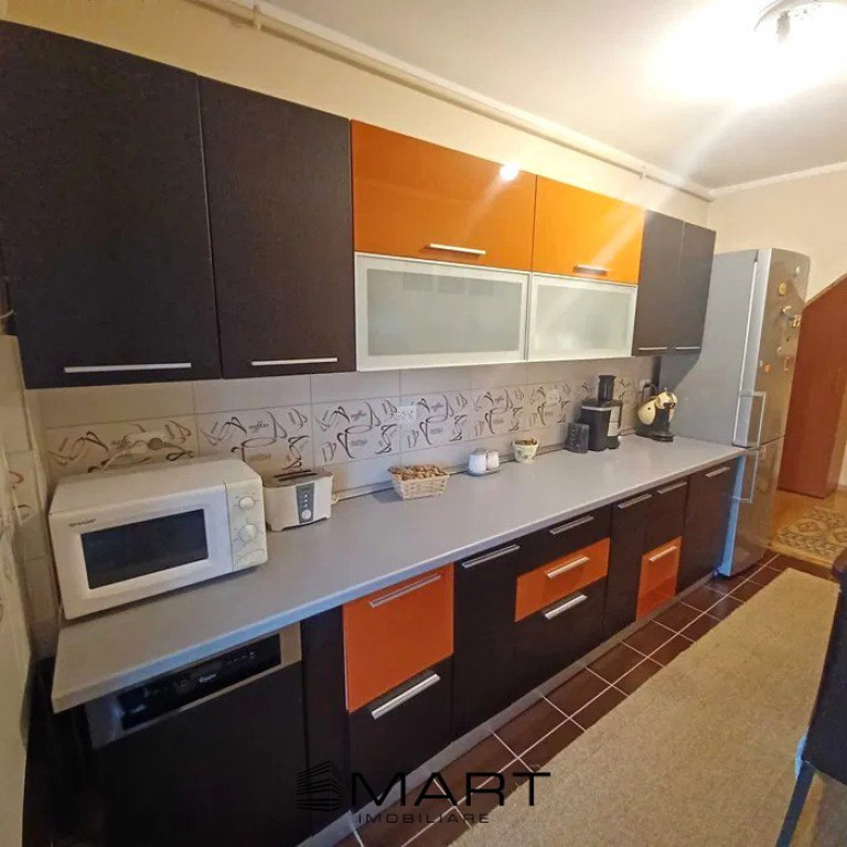 Apartament 2 camere zona Mihai Viteazul