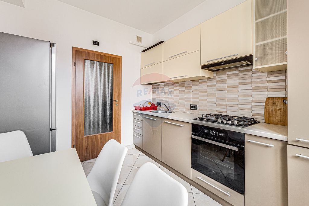 Apartament cu 2 camere de închiriat în zona Ared UTA