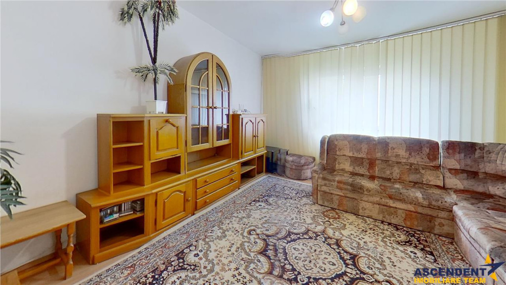 TUR VIRTUAL! Apartament cu patru camere, Stefan cel Mare, Sa