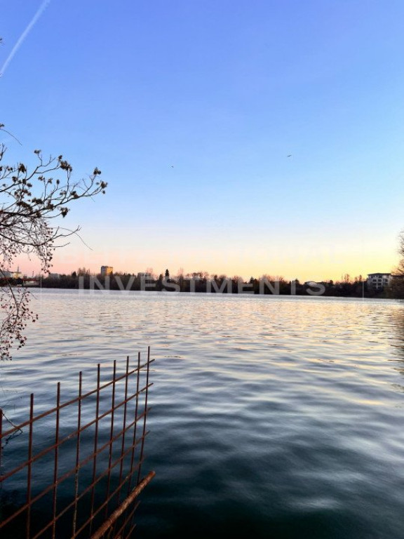 Teren intravilan, 2500 mp, deschidere la lacul Grivita