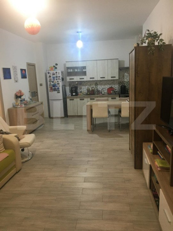 Apartament de 2 camere, semidecomandat, 55 mp, zona Decebal