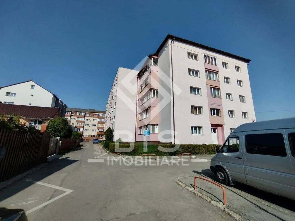 Apartament 2 camere etaj 2