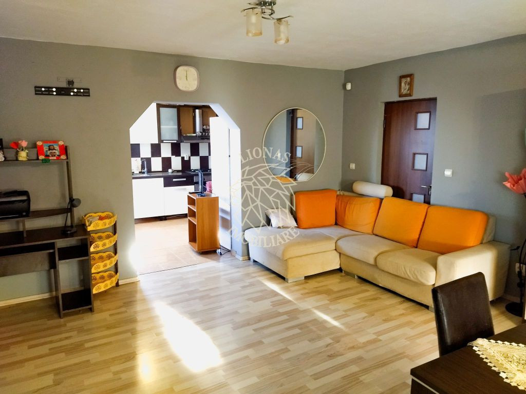 Casa 380 mp con.-teren 1000 mp-balcoane-terasa 28 mp-gara...