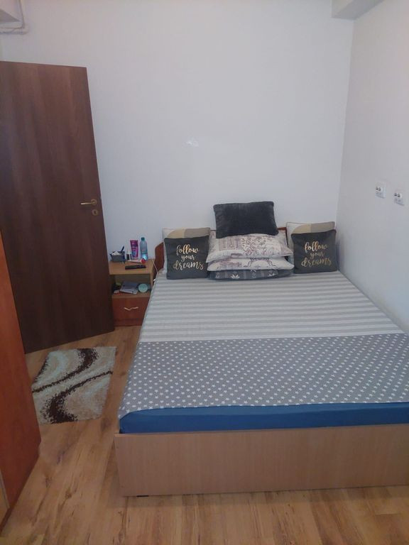 Apartament 2 camere mobilat si utilat cu centrala, aproap...