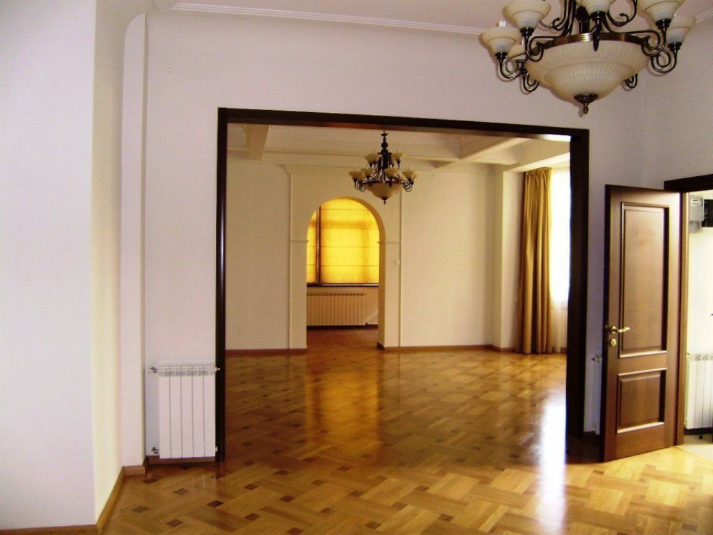 APARTAMENT IN VILA DOROBANTI CAPITALE