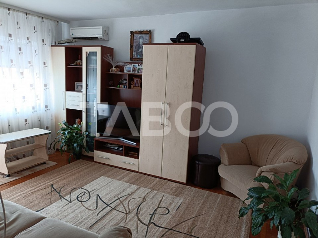 Apartament decomandat 4 camere 78mp utili mobilat utilat piv