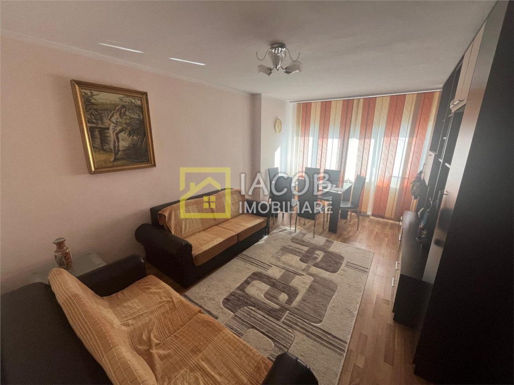 Apartament 2 camere decomandate, str. Republicii, nr. 27, Ba