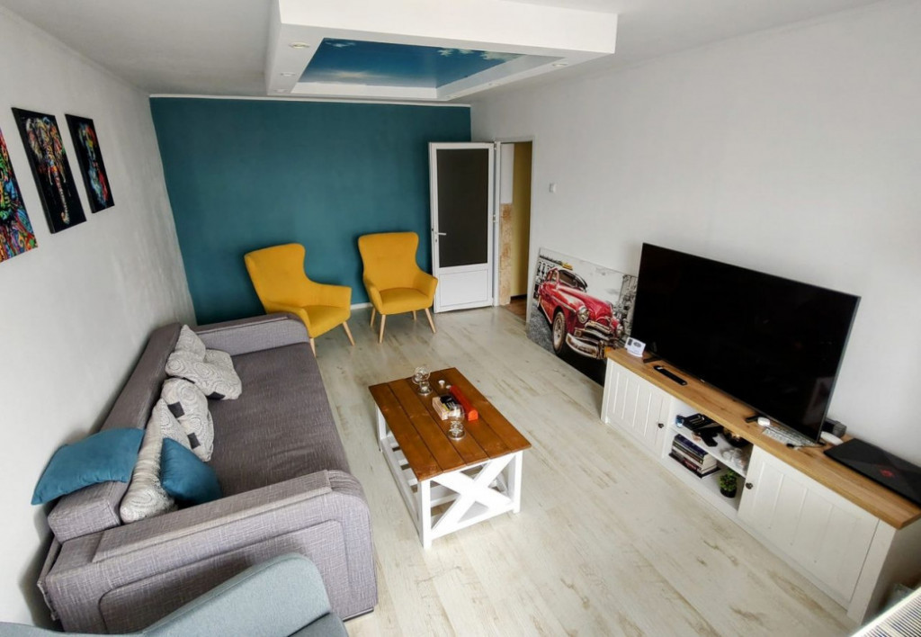 Apartament 2 camere Zona Tractorul