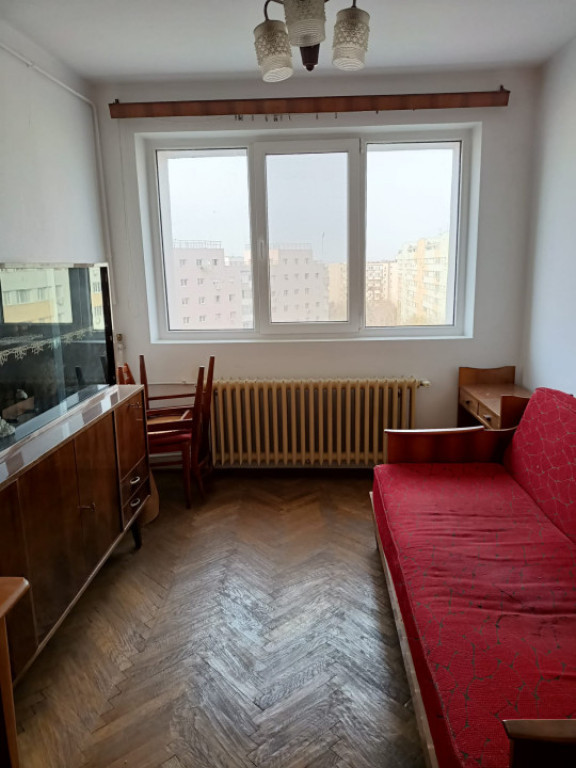 Apartament semidecomandat 3 camere Lujerului