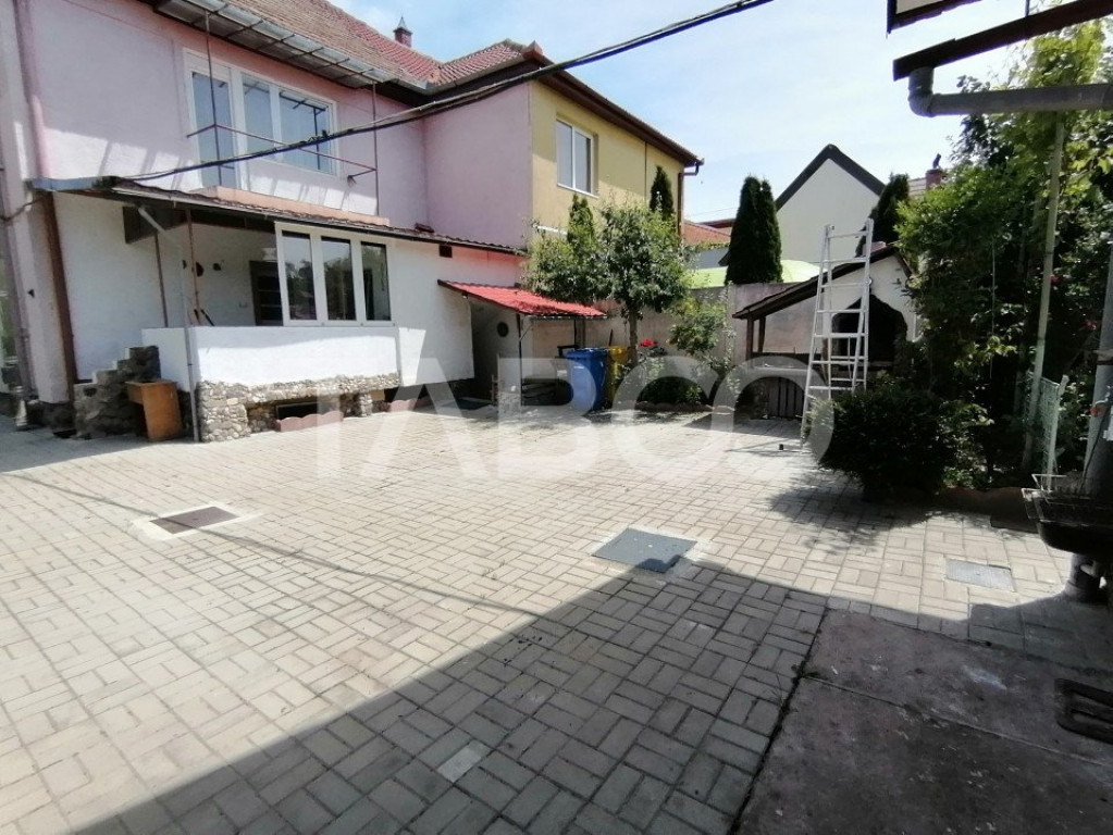 Casa in zona Centrala din Sibiu cu 6 camere garaj pivnita te