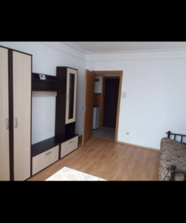 Alexandru cel Bun- Ap 2 camere, etaj 3 -65.000 euro