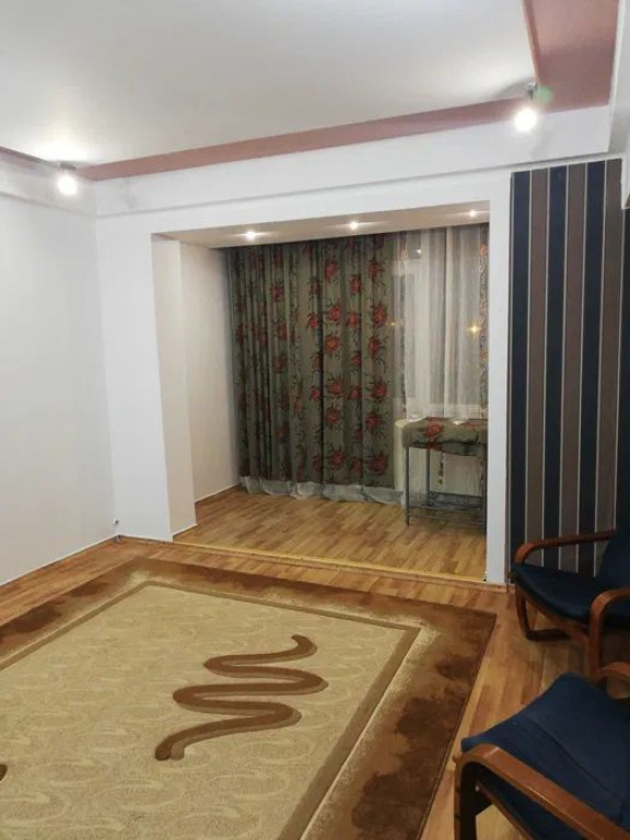 Apartament 3 camere,Pta Centrala,et 2,mobilat si utilat