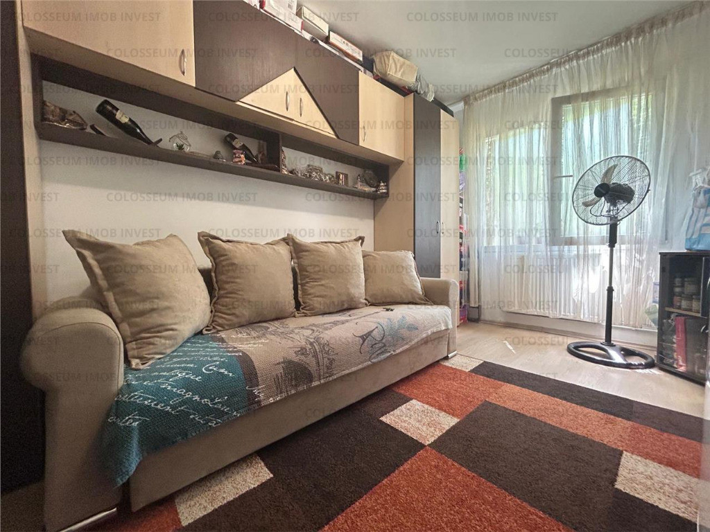 Apartament 3 camere, mobilat, utilat, parcare, zona Astra - Piata!