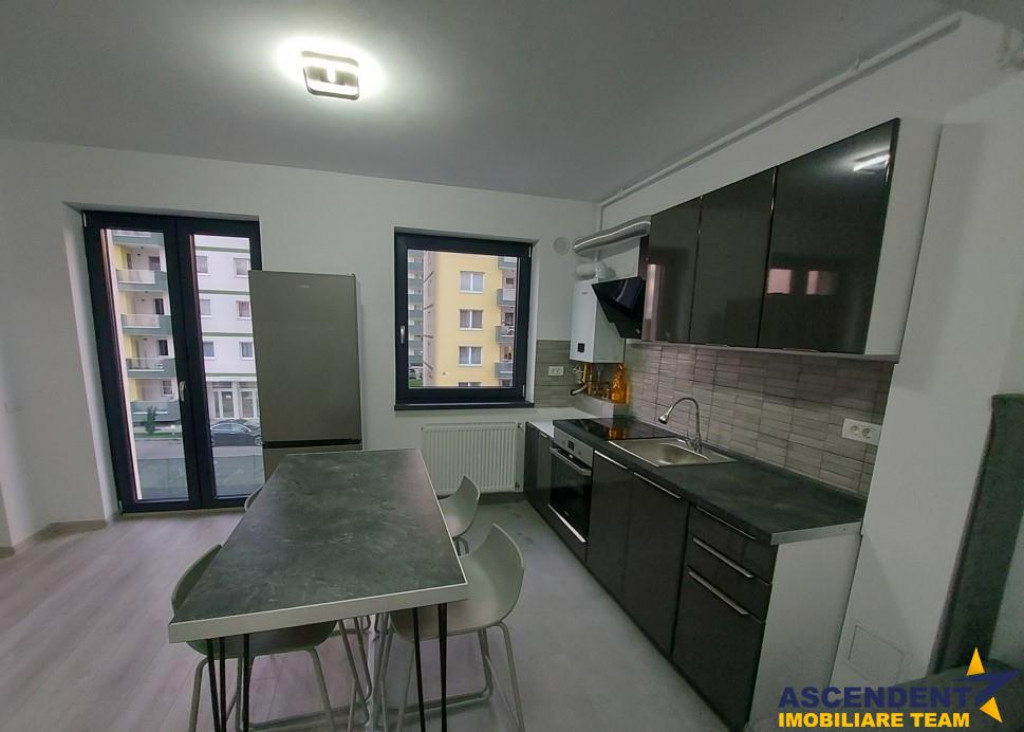 Apartament 2 camere decomandate, zona Coresi