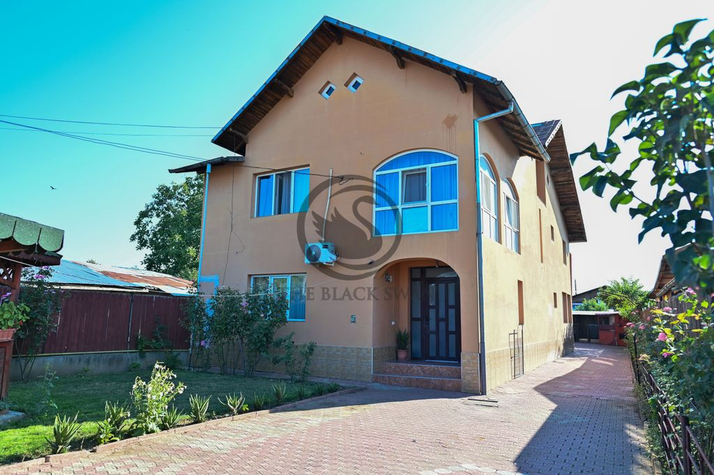 Casa / Vila de vanzare | 230 mp | Sud, Ploiesti | COMISIO...