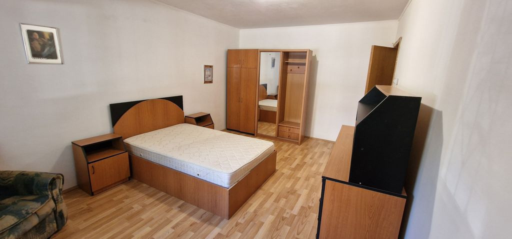 Inel I-Eden, apartament cu doua camere decomandate.