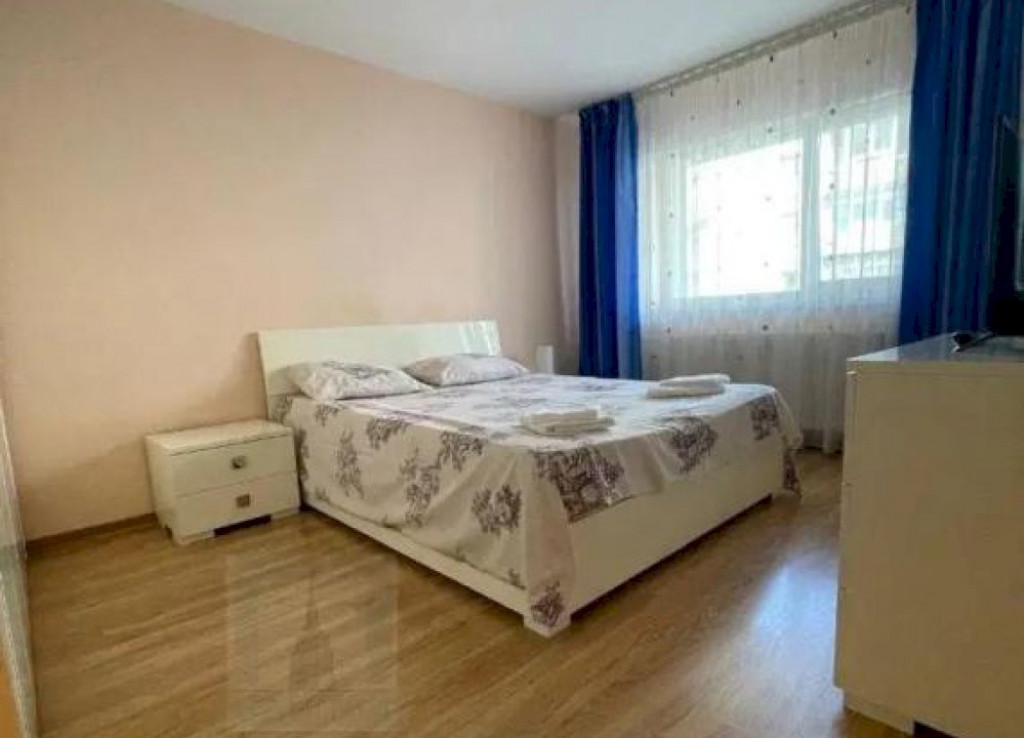 Apartament 2 camere mobilat/utilat-zona Tractorul