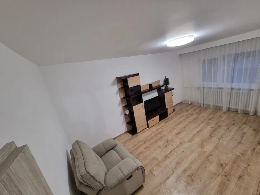 APARTAMENT 3 CAMERE | BANEASA | MOBILAT UTILAT