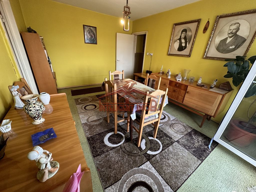 Apartament 3 camere, etaj 3 in Fagaras zona Garii