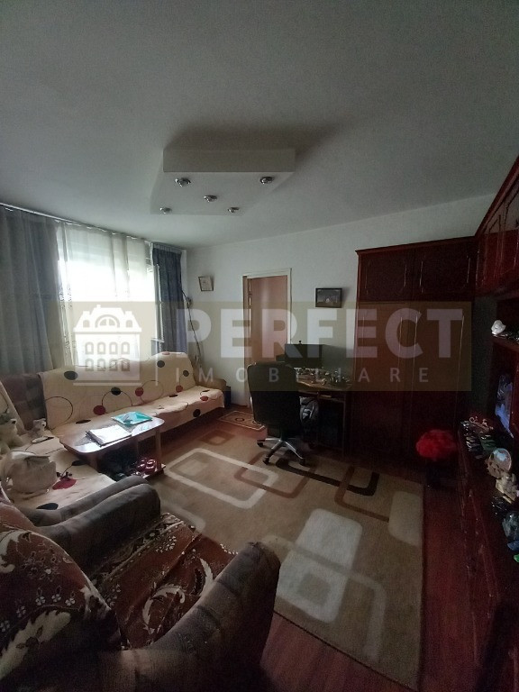 Apartament 2 camere, et 4/4, Mihai Bravu - Sabinelor - 34000 euro