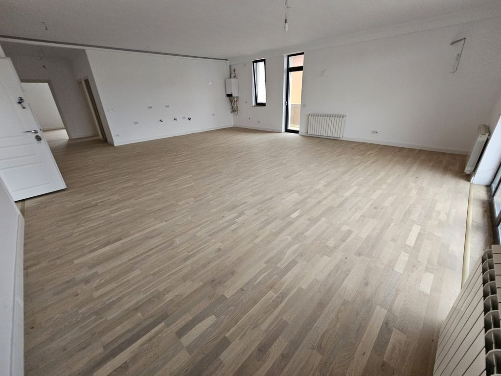 Apartament 3 camere bloc boutique Pipera