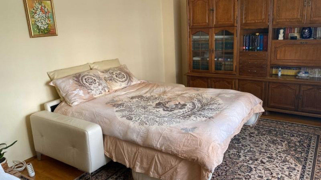 Apartament 2 camere decomndate, etaj 1, lift Calea Dorobantilor