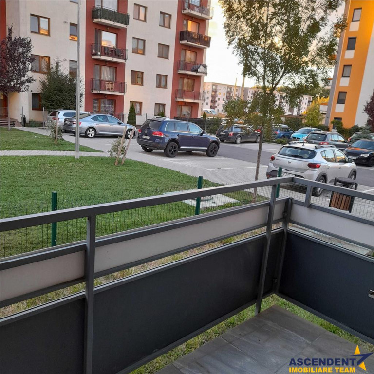 Apartament doua camere decomandate cu gradina, Tractorul, Br