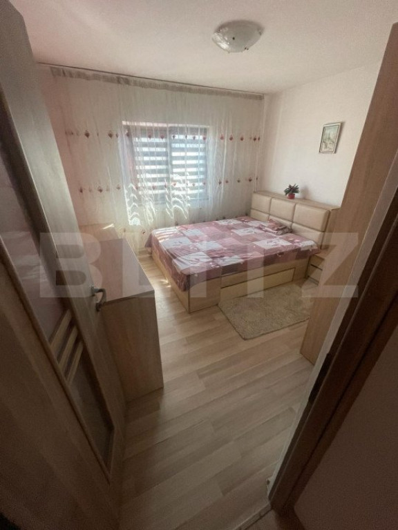 Apartament 3 camere, zona 9 Mai