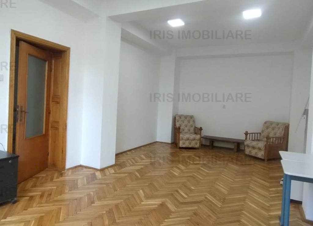 Sararie! Liber! 360euro! Spatiu ideal birou!