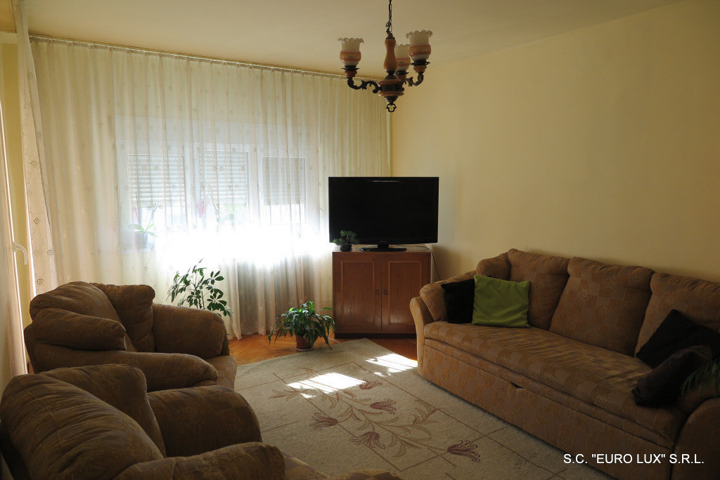 Apartament 2 camere amenajat - Zona Alfa