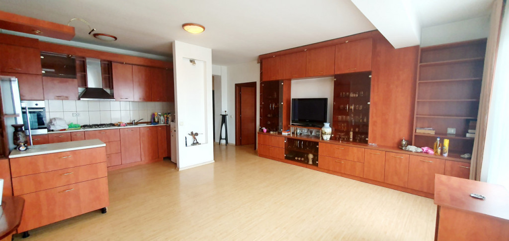 Apartament 2 camere - Andronache Bloc 2012