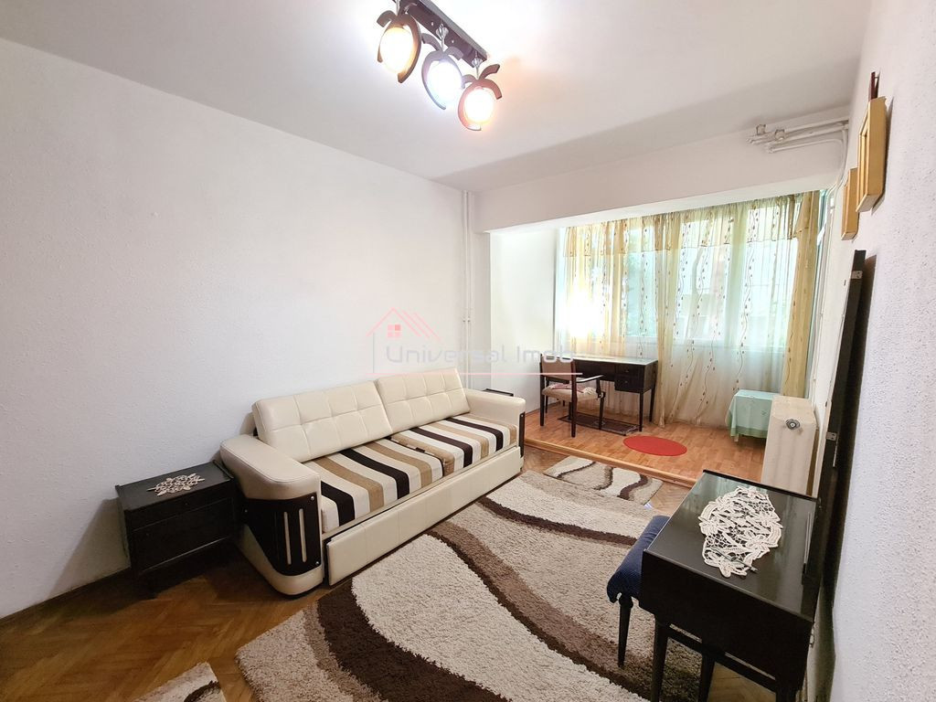 Apartament cu 3 camere in zona Calea Manastur