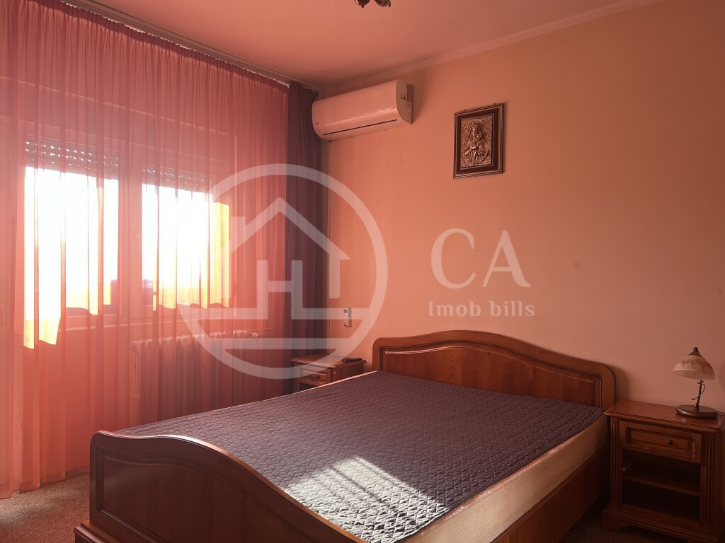 Apartament cu 3 camere de inchiriat zona Ultracentrala