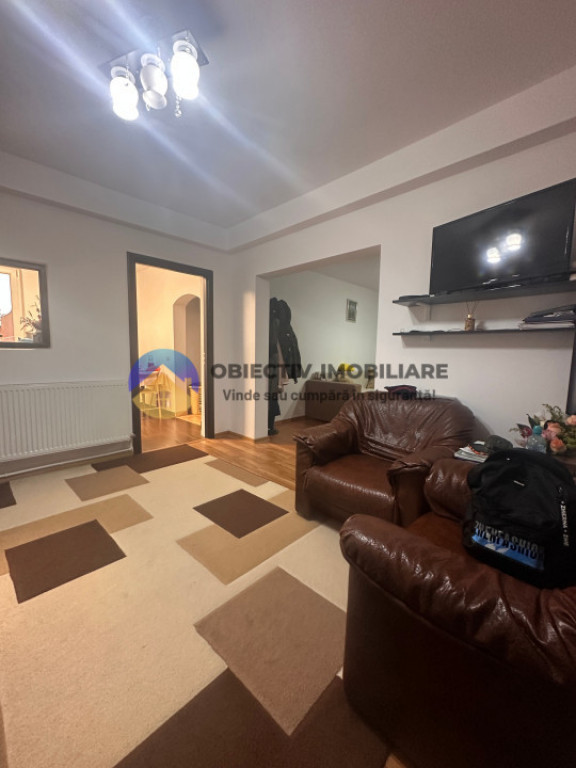 Apartament 3 camere RENOVAT 2019