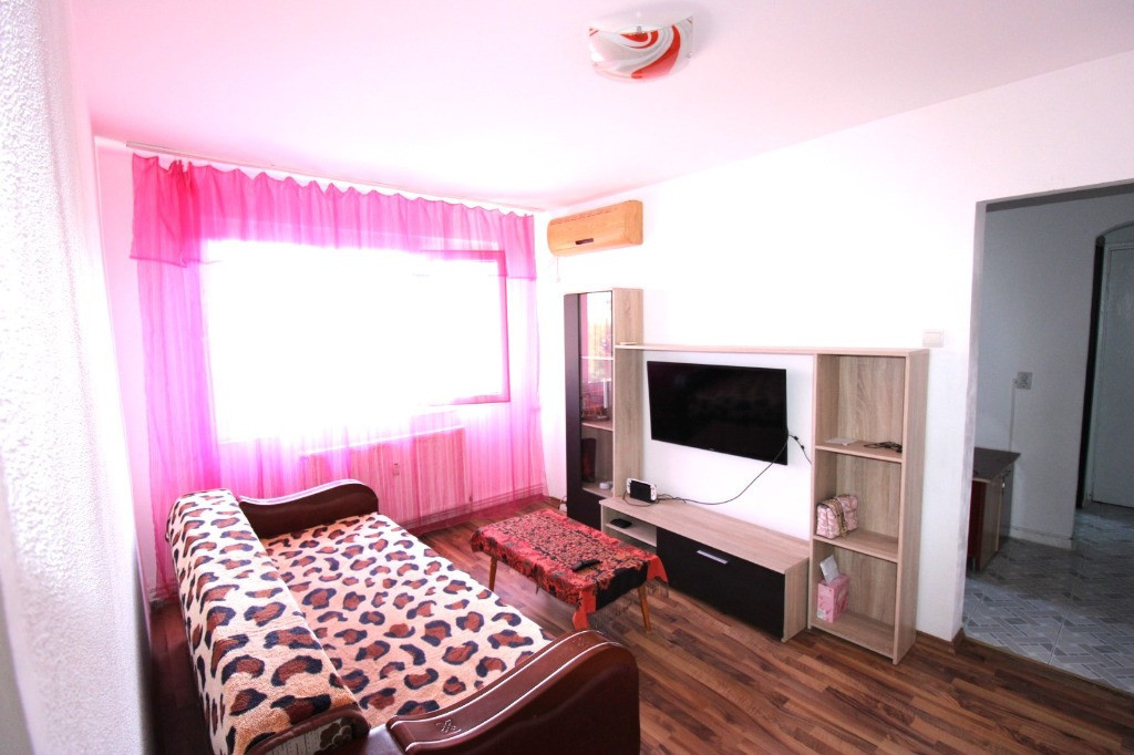 Apartament cu 4 camere in Micro 39A