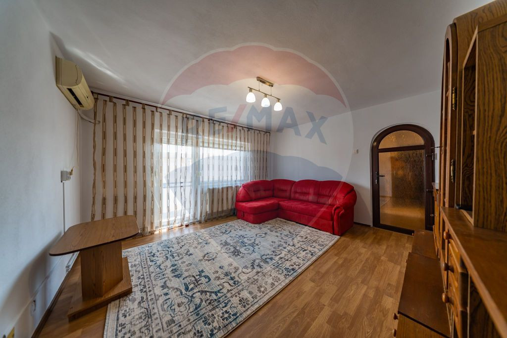 Apartament cu 2 camere de închiriat în zona Micalaca +l...