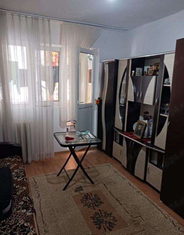 APARTAMENT 3 CAMERE/MALUL ROSU /PLOIESTI